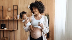 Omum, une marque qui propose des cosmétiques pour femmes enceintes Omum, une marque qui propose des cosmétiques pour femmes enceintes