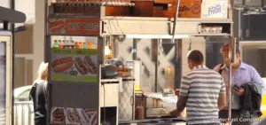 Une plateforme aide les food trucks à être visible sur le web