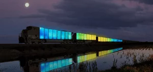 Un train de fret est transformé en galerie d’art