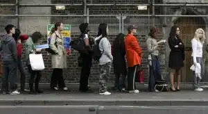 Une application signale les files d’attente devant les magasins