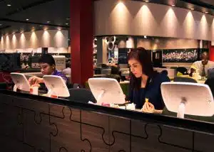 Un service de tablettes tactiles en libre service