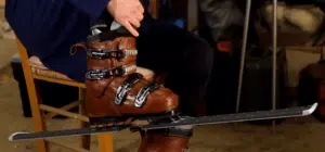 Des chaussures qui se transforment en skis