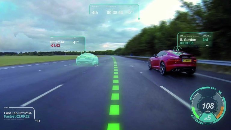 Jaguar propose un pare-brise interactif utilisant la réalité augmentée