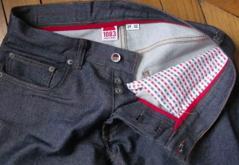 Des jeans teints, tissés et confectionnés en France