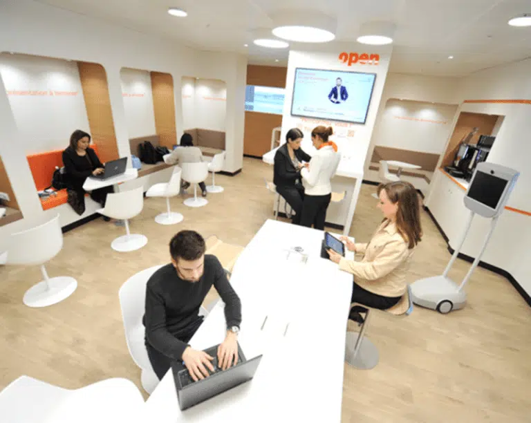 Aéroports de Paris inaugure le premier espace business connecté