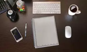 Un bloc-notes connecté au Cloud qui efface les notes au micro-ondes