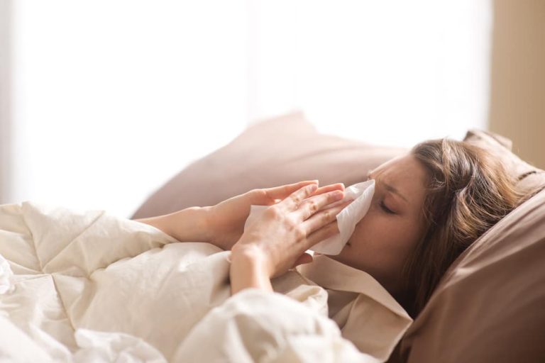 Un réveil diffuse du parfum pour réveiller l&rsquo;appétit de personnes malades