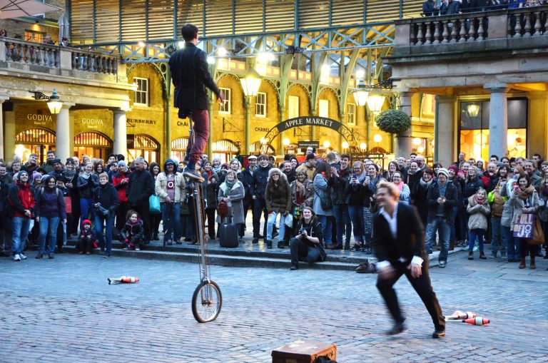Une appli rend hommage aux artistes ambulants et permet aux fans de leur donner un pourboire via PayPal