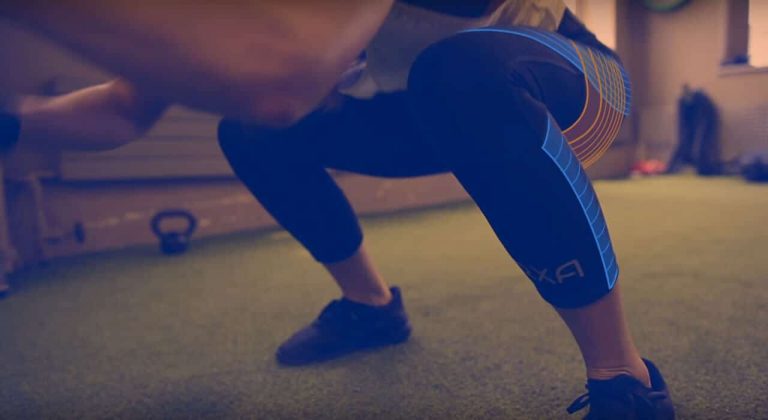 Une tenue de fitness utilise un revêtement qui augmente les performances