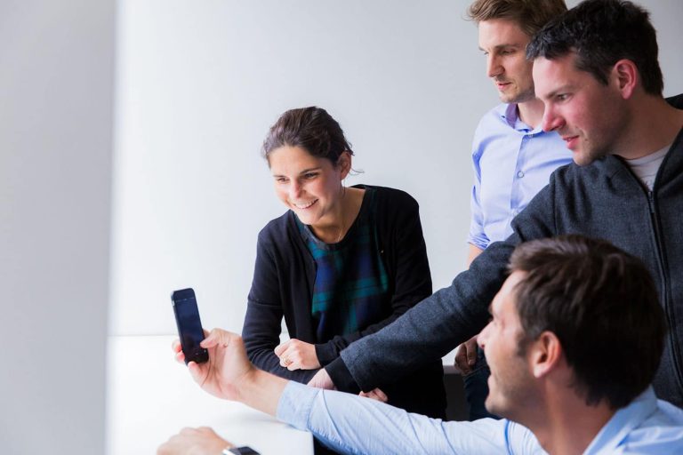 Affeeniteam permet de trouver ses associés pour créer son entreprise