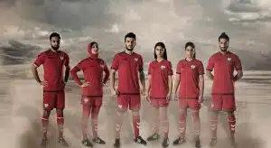 En Afghanistan, l’équipe féminine de football a droit à un nouveau maillot destiné aux joueuses musulmanes