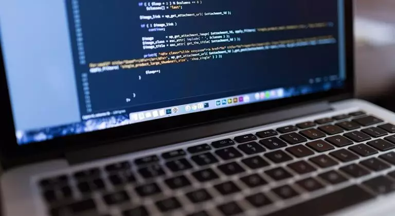 Une plate-forme qui réduit l’empreinte carbone de la programmation