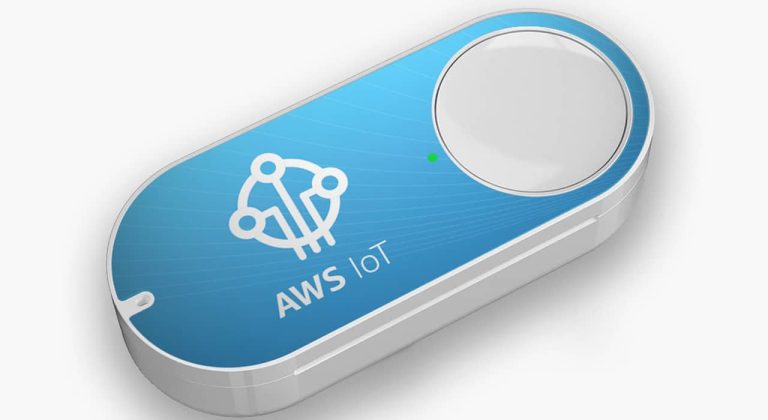 Un bouton connecté à internet personnalisable qui peut être programmé pour tout faire