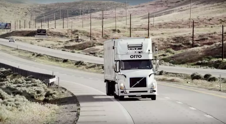 Des camions intelligents sans conducteur pourraient améliorer la sécurité routière