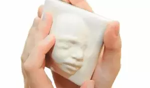 Des mères aveugles qui « voient » les échographies grâce à l’impression en 3D