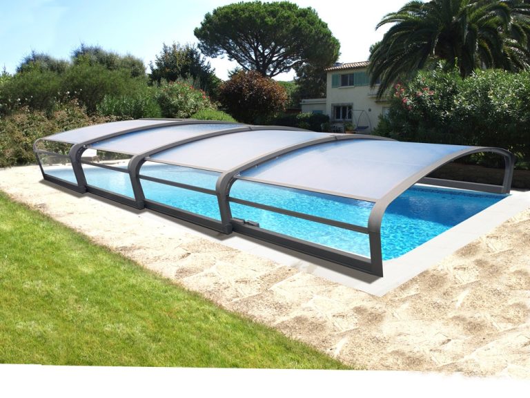 Quel intérêt d’installer un abri piscine ?
