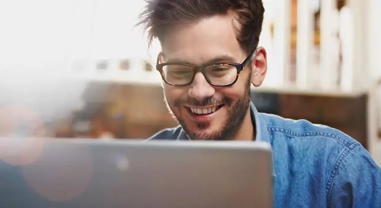 Les étudiants peuvent réviser tout en naviguant sur internet