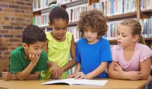 Les enfants prennent le défi de lever des fonds pour leurs écoles