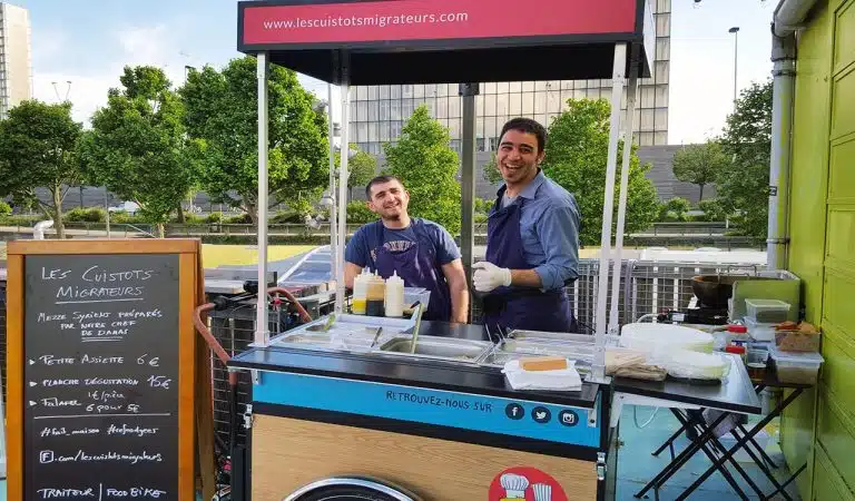 Une entreprise de restauration française embauche des chefs réfugiés