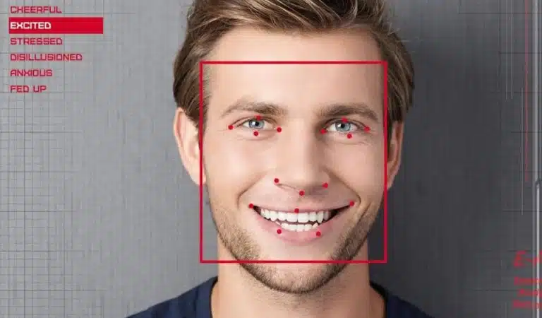 Un service de cartographie faciale qui suggère la meilleure nourriture pour le bien-être émotionnel des utilisateurs