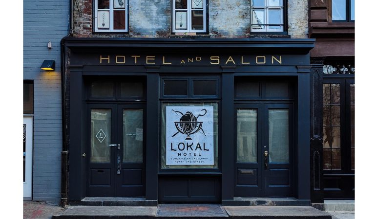 Un hôtel-boutique ouvert avec un service invisible à la réception