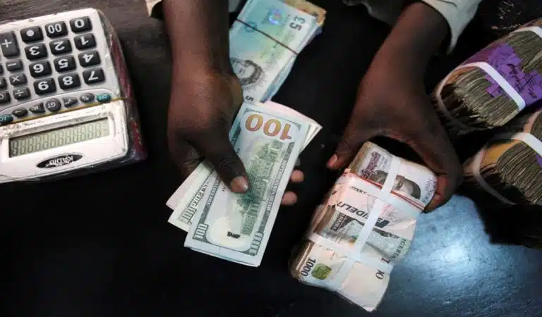 Un chatbot intelligent qui facilite la tâche des Nigérians dans le paiement de factures et la gestion des finances