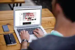 Un service de rédaction pour blog destiné aux entreprises qui n’ont pas le temps de publier sur leur blog