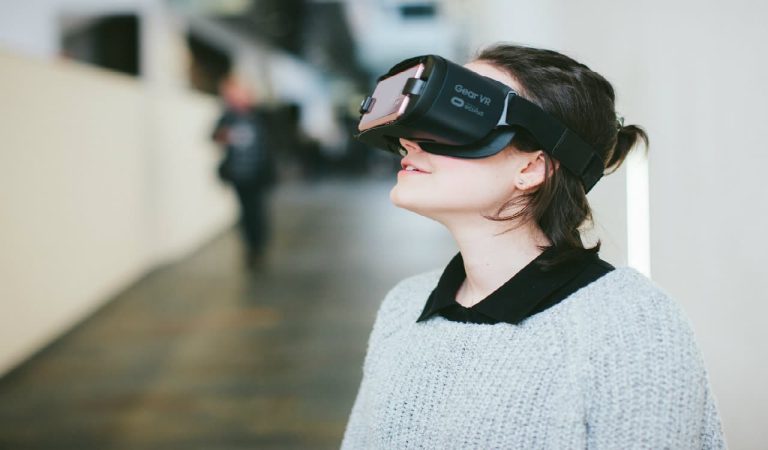 Faire un voyage dans la réalité virtuelle avec Expedia