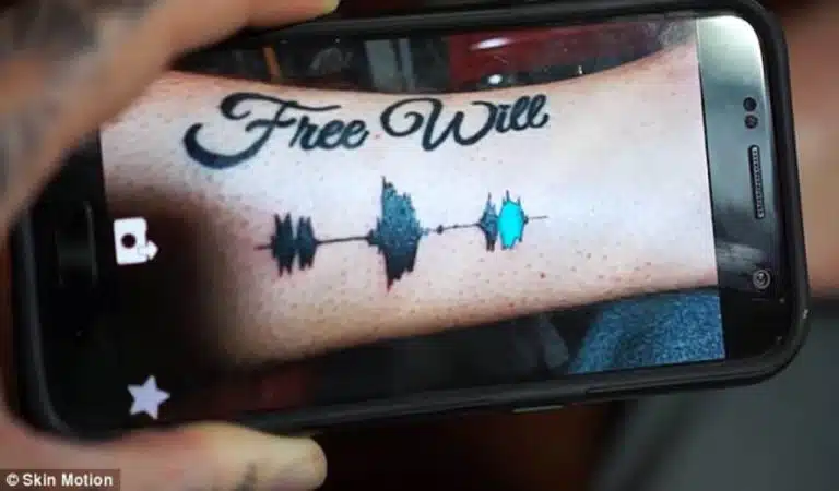 Le tatouage qui fait de la capture et de la lecture de son