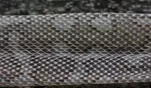 Un nouveau matériau hydrofuge se jette comme un serpent lorsqu’il est endommagé