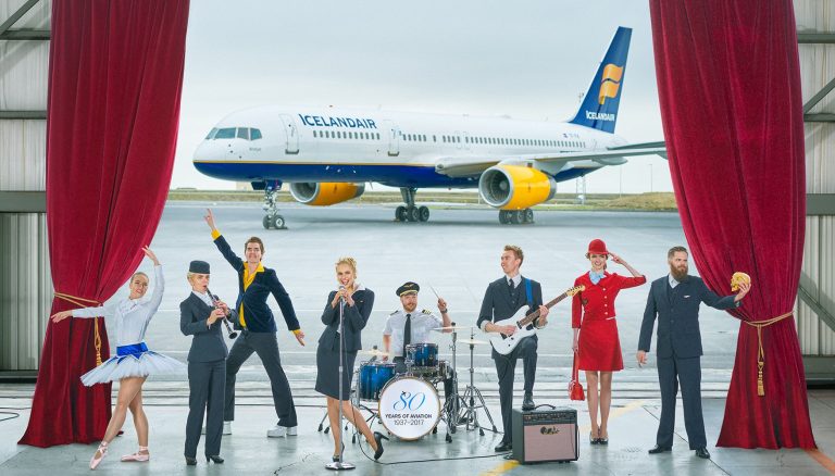 Une compagnie aérienne propose un théâtre en vol pour un vol transatlantique
