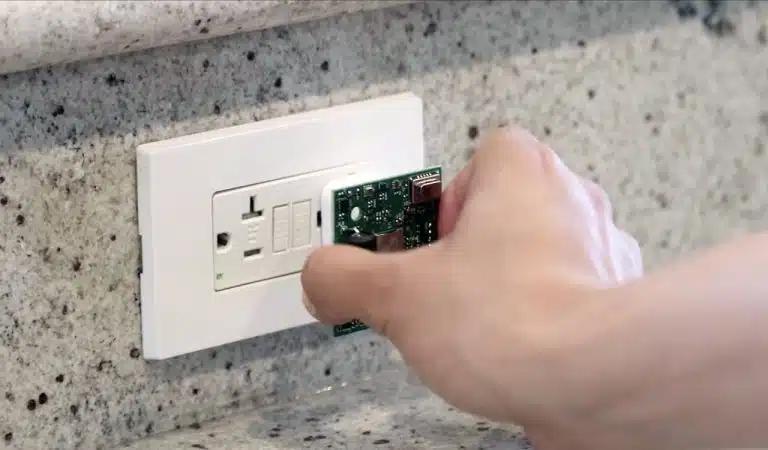 Un capteur synthétique qui rend une salle remplie de périphériques intelligents encore plus intelligents