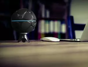 Un microphone à 360 ° qui sert de studio d’enregistrement portable