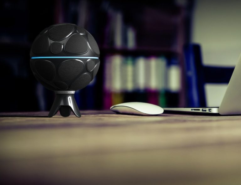 Un microphone à 360 ° qui sert de studio d’enregistrement portable