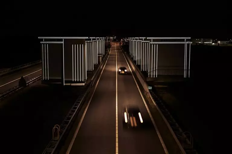 Des infrastructures artistiques durables qui illuminent une digue néerlandaise