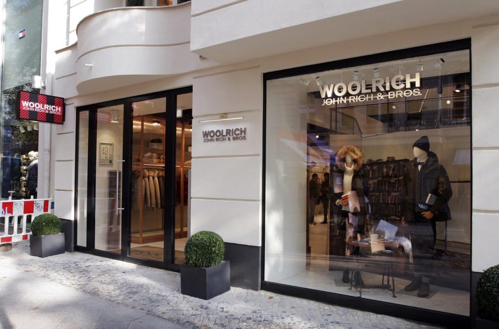 Un magasin de v??tements avec une chambre froide comme cabine d�??essayage - HelloBiz.fr