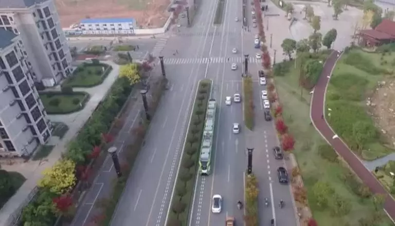 La Chine teste un train autonome sans rail