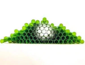 Des pailles écologiques et biodégradables pour réduire la pollution des océans