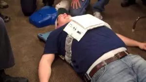 Un robot à massages cardiaques