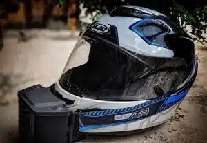 Un casque de moto climatisé pour l’été