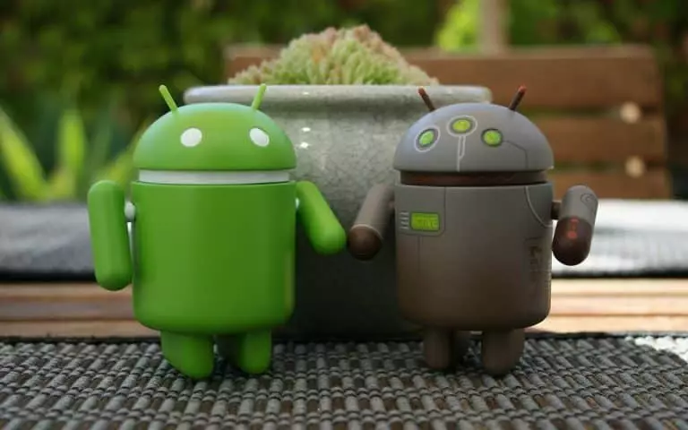 Google commence à extraire les applications Android non validées qui accèdent aux journaux d’appels et aux SMS