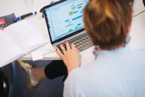 Pourquoi débuter une formation avec emlyon business school ?
