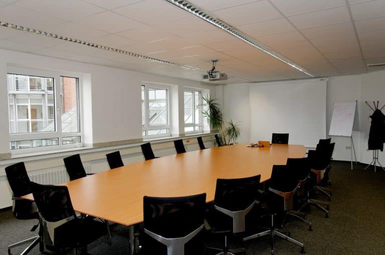 Sortir ensemble de l&rsquo;entreprise, nouvelle solution managériale au turnover?