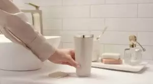 Un appareil connecté pour une mise en beauté intelligente ! Un appareil connecté pour une mise en beauté intelligente !