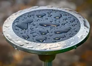 1 seule goutte d’eau suffit à alimenter 100 ampoules LED grâce à cette technologie !