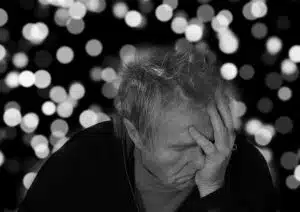 Alzheimer : un nouveau test sanguin détecterait la maladie avec 5 ans d’avance !