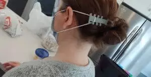 A 12 Ans, il invente un protège-oreilles pour soulager les soignants portant un masque toute la journée