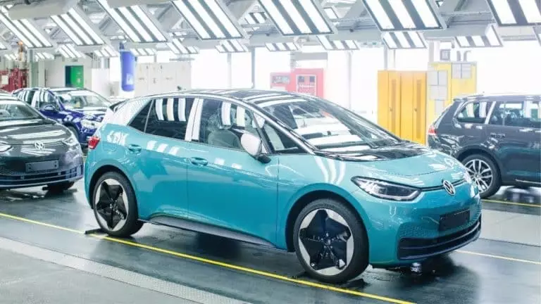 Volkswagen dévoile l’ID.1, sa micro-citadine 100 % à motorisation électrique