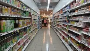 Amazon invente un robot pour désinfecter les magasins Amazon invente un robot pour désinfecter les magasins