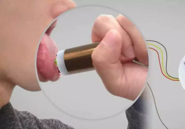 Norimaki : une sucette électronique qui reproduit les saveurs des aliments en bouche
